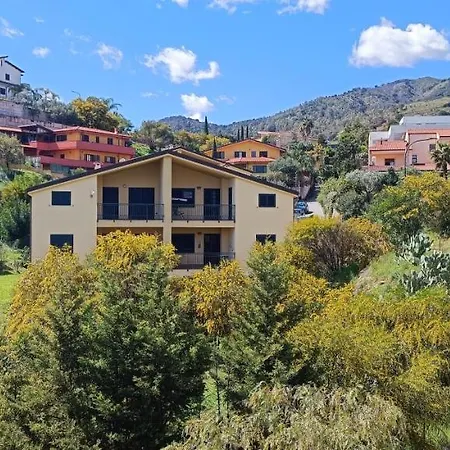 Acrocoro Bed & Breakfast